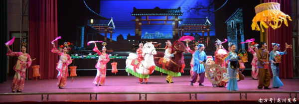 广州配资公司 龙川马灯舞：灯火照南粤 竹马踏春声